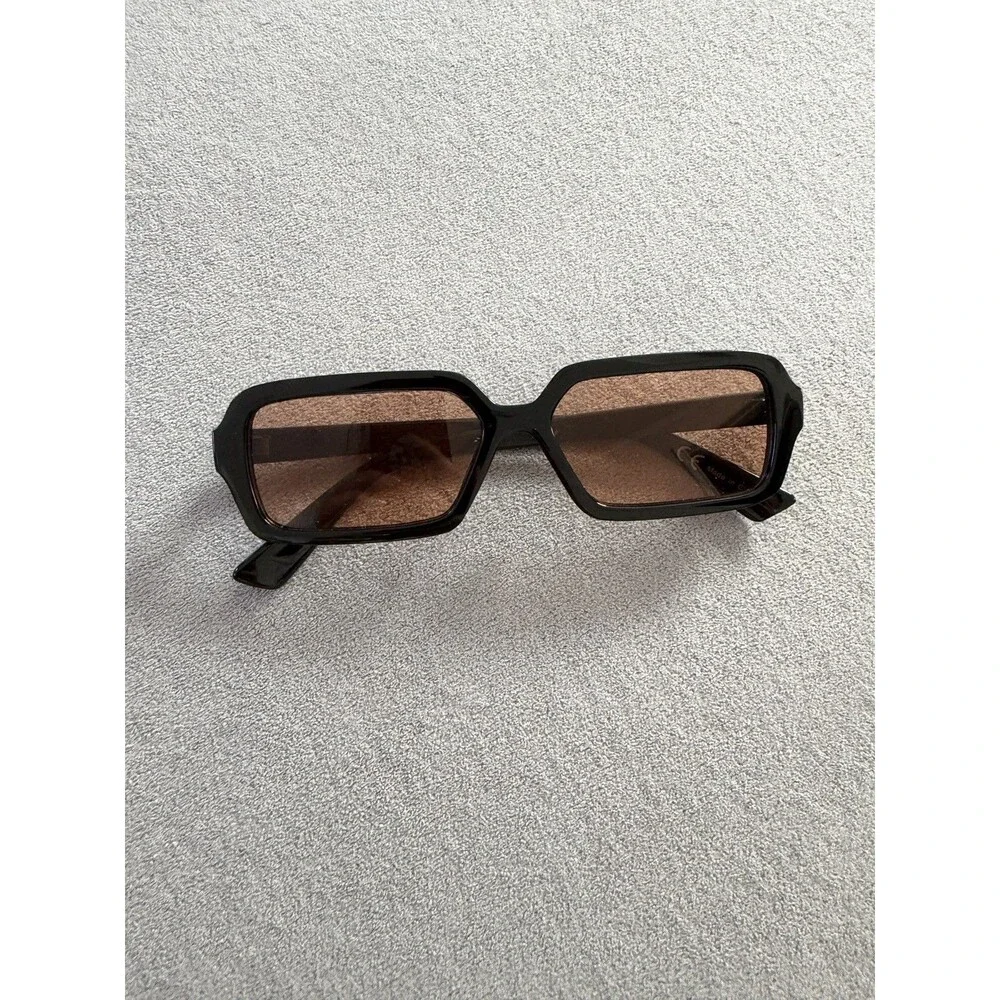 PLAYBOY Vintage Sunglasses square frames brown